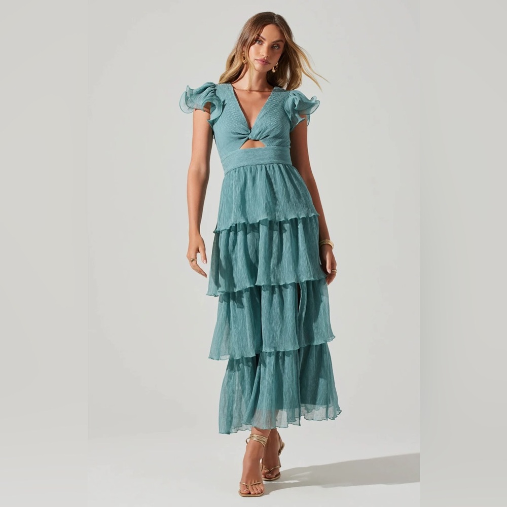 ASTR the label Sage Emporia Tiered Tulle Midi Dress